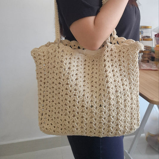 Hollow Shell Shoulder Bag